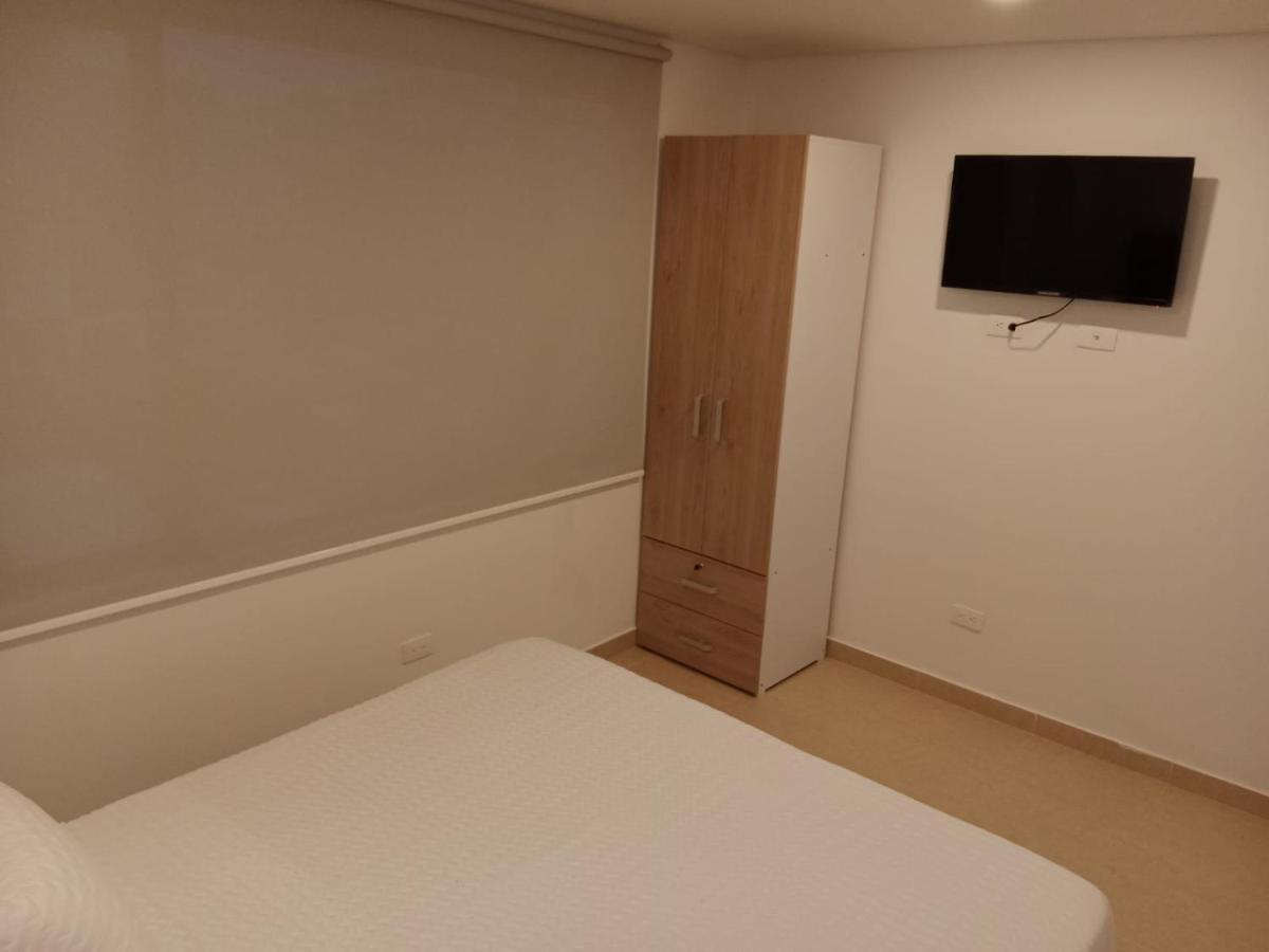 Aparta Suite Plaza Premium Богота Экстерьер фото